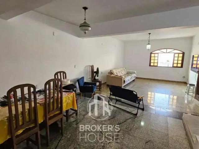 Casa / Sobrado para Venda em Vitória/ES Jucutuquara 5 Quartos