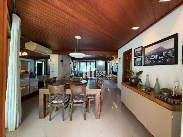 Casa / Sobrado para Venda em Vitória/ES Mata da Praia 4 Quartos