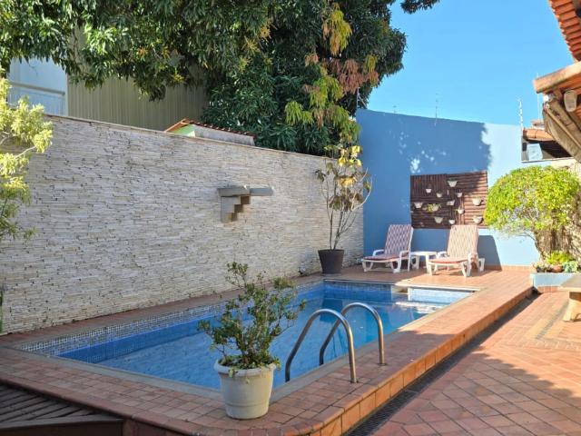 Casa / Sobrado para Venda em Vitória/ES Mata da Praia 4 Quartos