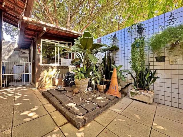 Casa / Sobrado para Venda em Vitória/ES Mata da Praia 4 Quartos