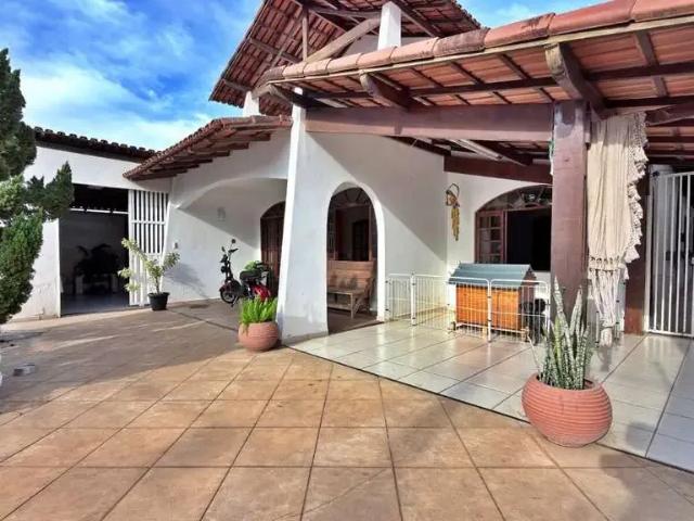 Casa / Sobrado para Venda em Vitória/ES Mata da Praia 5 Quartos
