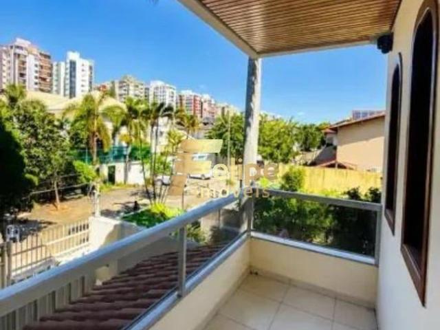 Casa / Sobrado para Venda em Vitória/ES Mata da Praia 8 Quartos