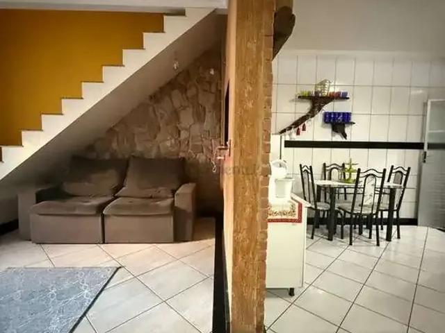 Casa / Sobrado para Venda em Vitória/ES Maria Ortiz 2 Quartos
