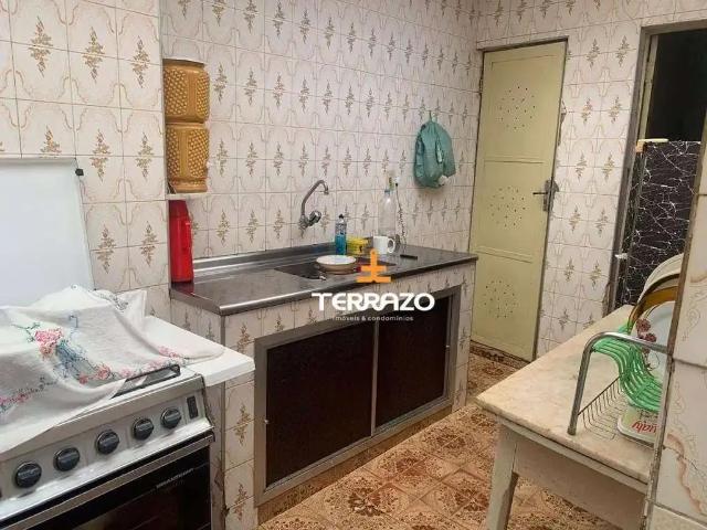 Casa / Sobrado para Venda em Volta Redonda/RJ Duzentos e Quarenta e Nove 3 Quartos