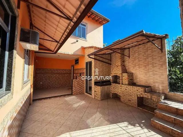 Casa / Sobrado para Venda em Volta Redonda/RJ Jardim Ponte Alta 4 Quartos