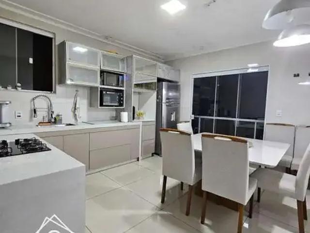 Casa / Sobrado para Venda em Volta Redonda/RJ Morada da Colina 4 Quartos