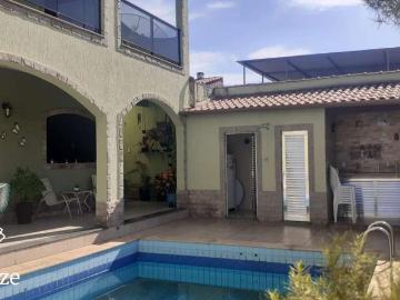 Casa / Sobrado para Venda em Volta Redonda/RJ Morada da Colina 3 Quartos