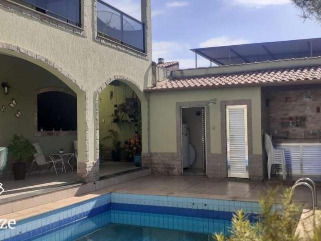Casa / Sobrado para Venda em Volta Redonda/RJ Morada da Colina 3 Quartos