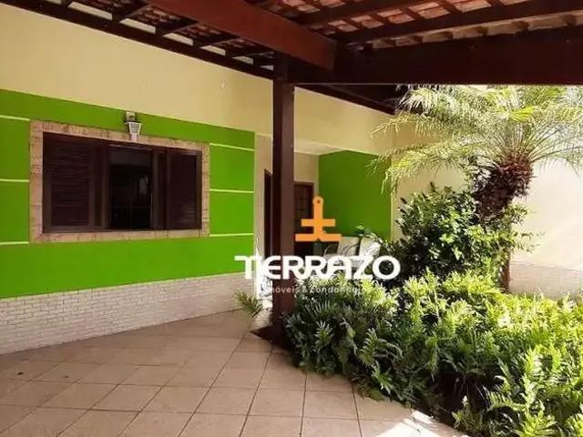 Casa / Sobrado para Venda em Volta Redonda/RJ Sessenta 4 Quartos