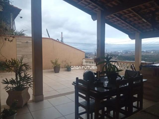 Casa / Sobrado para Venda em Volta Redonda/RJ Siderlândia 3 Quartos