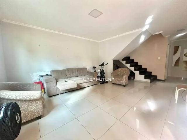 Casa / Sobrado para Venda em Volta Redonda/RJ Vila Mury 4 Quartos