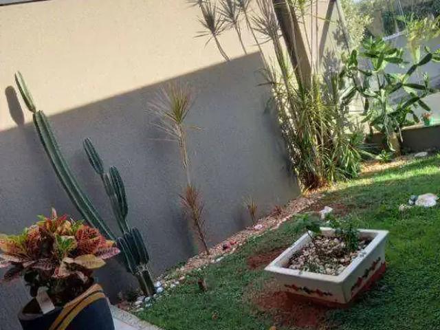Casa / Sobrado para Venda em Votuporanga/SP Parque Residencial do Lago 3 Quartos