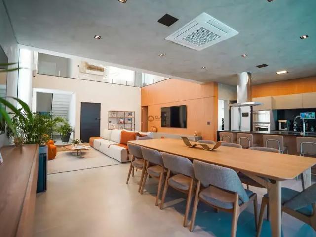 Casa / Sobrado para Venda em Votorantim/SP Alphaville Nova Esplanada 4 Quartos