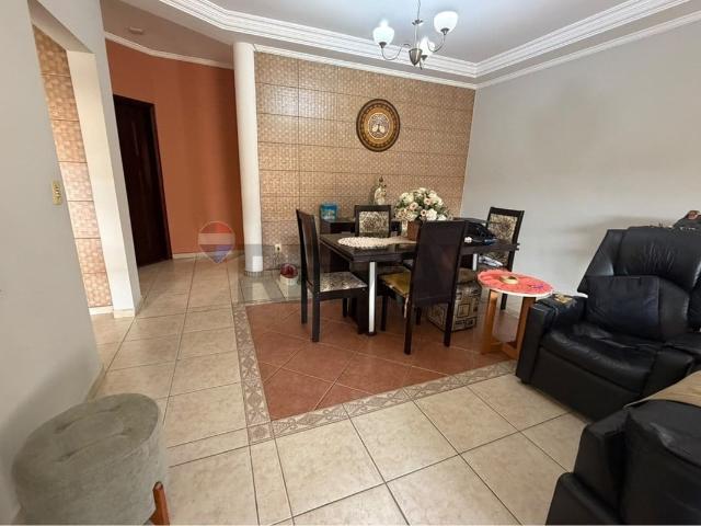 Casa / Sobrado para Venda em Votorantim/SP Parque Morumbi 4 Quartos