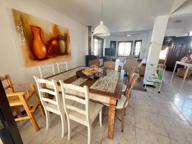 Casa / Sobrado para Venda em Xangri Lá/RS Atlântida 3 Quartos