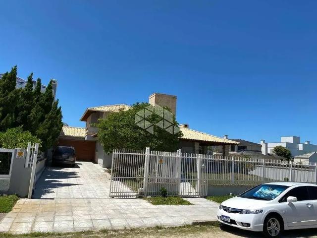 Casa / Sobrado para Venda em Xangri Lá/RS Atlântida 5 Quartos