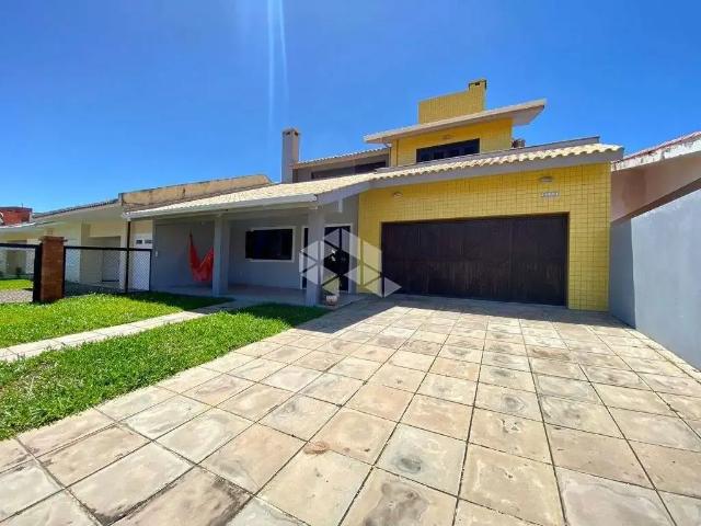 Casa / Sobrado para Venda em Xangri Lá/RS Centro 3 Quartos