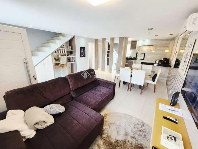 Casa / Sobrado para Venda em Xangri Lá/RS Centro 3 Quartos