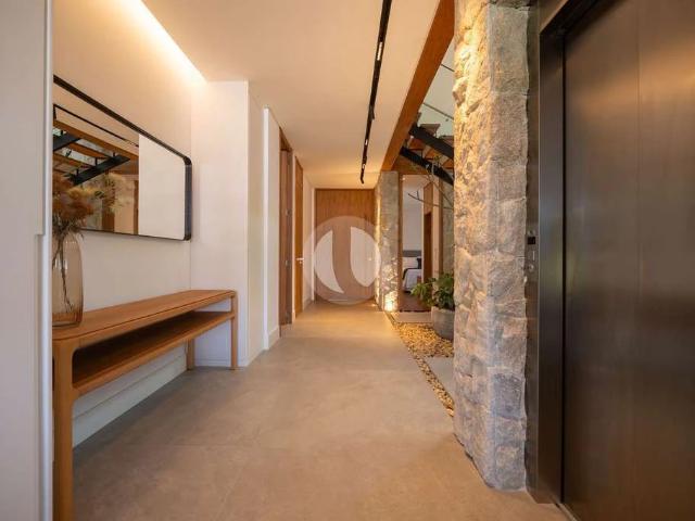 Casa / Sobrado para Venda em Xangri Lá/RS Centro 5 Quartos