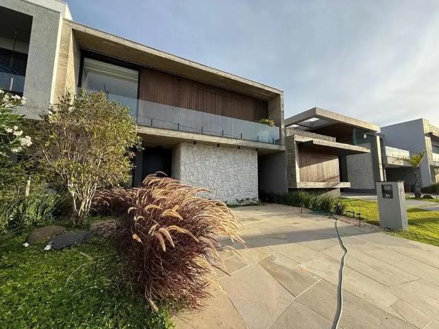 Casa / Sobrado para Venda em Xangri Lá/RS Remanso 4 Quartos