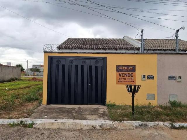 Casa / Sobrado para Venda em Abadia de Goiás/GO Paineiras I 2 Quartos