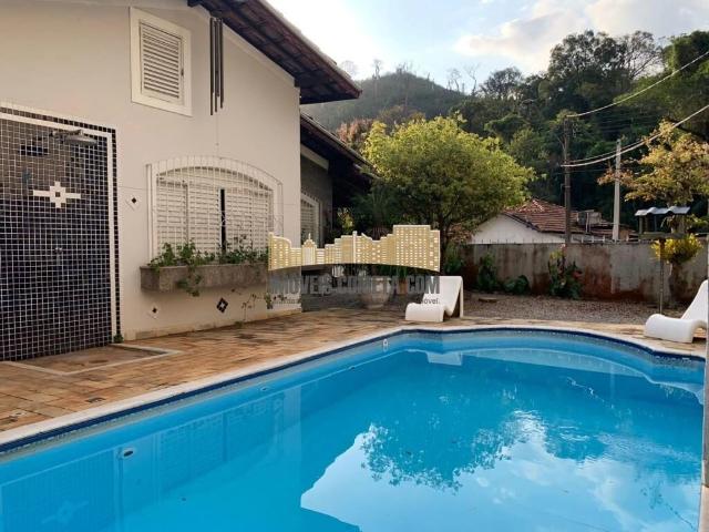 Casa / Sobrado para Venda em Águas da Prata/SP Centro 3 Quartos