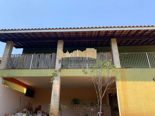 Casa / Sobrado para Venda em Águas da Prata/SP Fonte Platina 3 Quartos