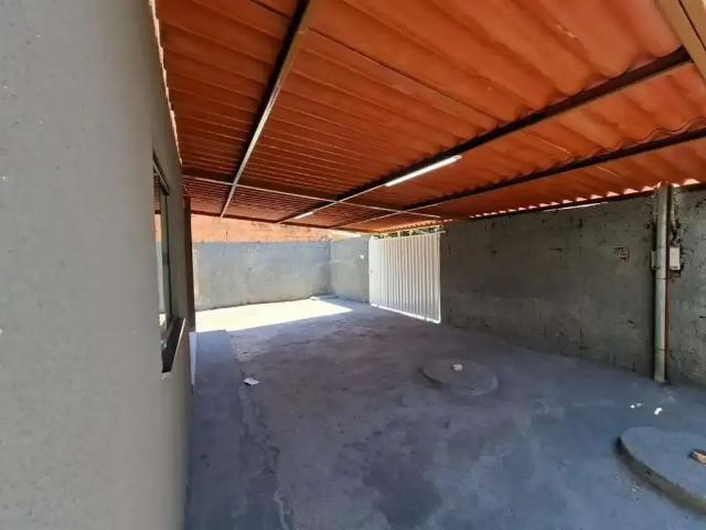 Casa / Sobrado para Venda em Águas Lindas de Goiás/GO Centro 2 Quartos