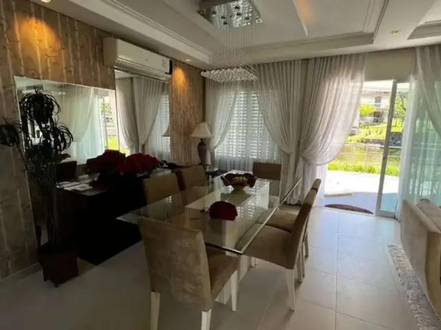 Casa / Sobrado para Venda em Águas Mornas/SC Centro 3 Quartos