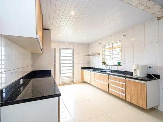 Casa / Sobrado para Venda em Almirante Tamandaré/PR Cachoeira 6 Quartos