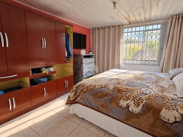 Casa / Sobrado para Venda em Almirante Tamandaré/PR Jardim Roma 4 Quartos