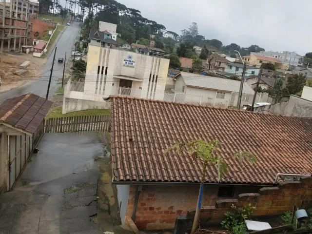 Casa / Sobrado para Venda em Almirante Tamandaré/PR Lamenha Grande 3 Quartos