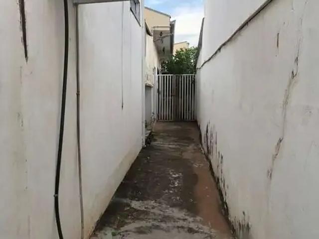 Casa / Sobrado para Venda em Álvares Machado/SP Centro 4 Quartos