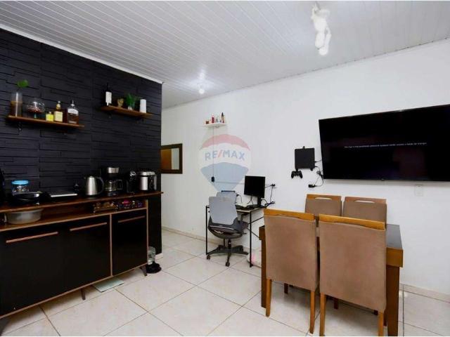 Casa / Sobrado para Venda em Alvorada/RS Formoza 2 Quartos