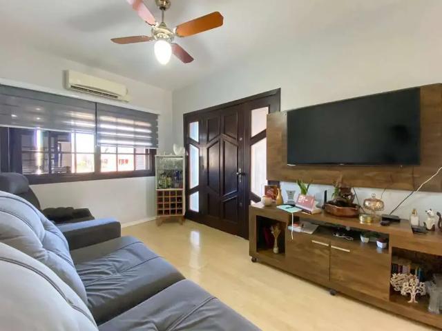 Casa / Sobrado para Venda em Alvorada/RS Formoza 2 Quartos