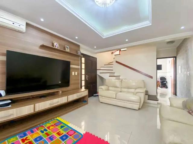 Casa / Sobrado para Venda em Alvorada/RS Jardim Algarve 3 Quartos