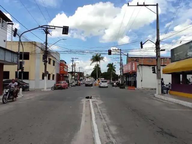 Casa / Sobrado para Venda em Amélia Rodrigues/BA Centro 6 Quartos