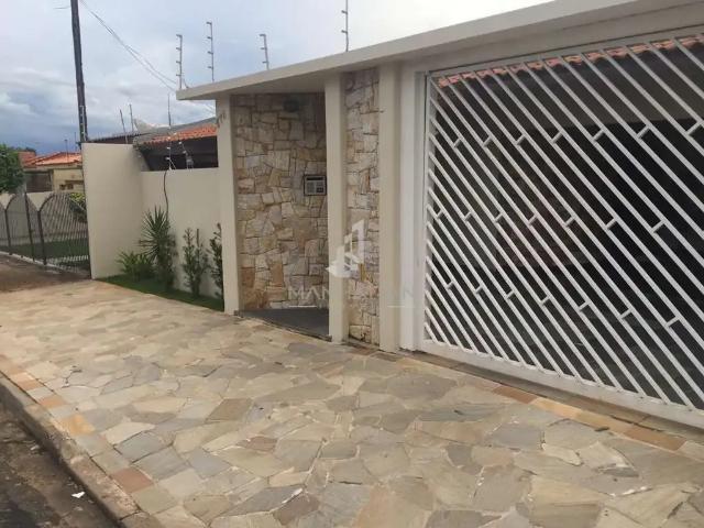 Casa / Sobrado para Venda em Americana/SP Chácara Machadinho II 3 Quartos