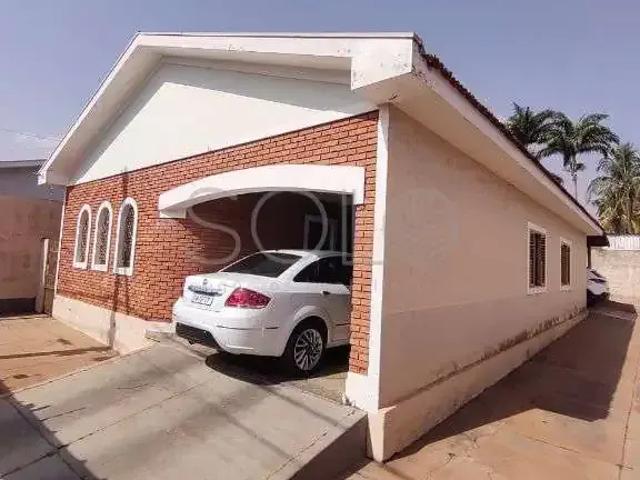 Casa / Sobrado para Venda em Américo Brasiliense/SP Centro 2 Quartos