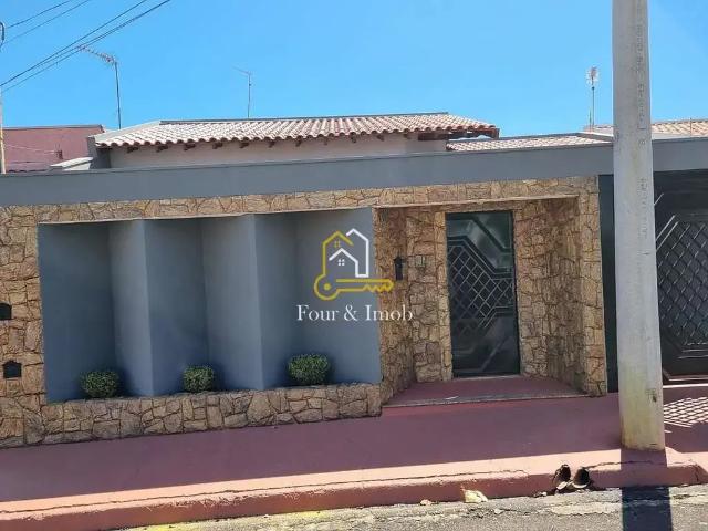 Casa / Sobrado para Venda em Américo Brasiliense/SP Centro 3 Quartos
