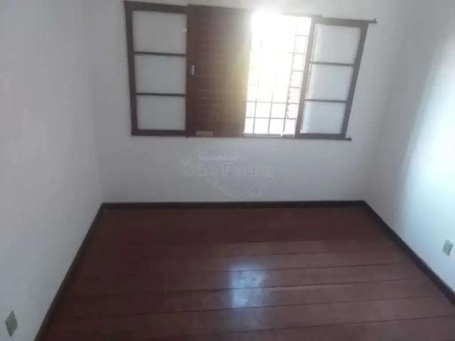 Casa / Sobrado para Venda em Américo Brasiliense/SP Nova Vila Cerqueira 3 Quartos