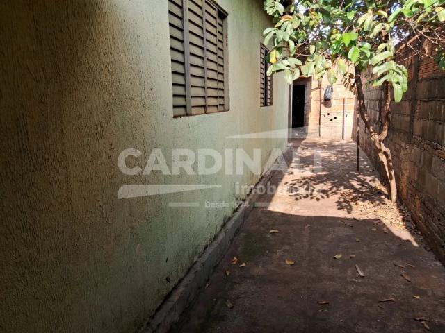 Casa / Sobrado para Venda em Américo Brasiliense/SP Vila Cerqueira 3 Quartos