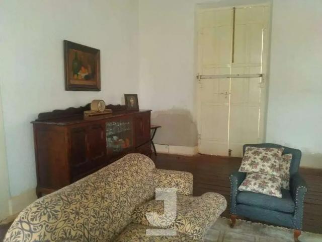 Casa / Sobrado para Venda em Amparo/SP Centro 3 Quartos