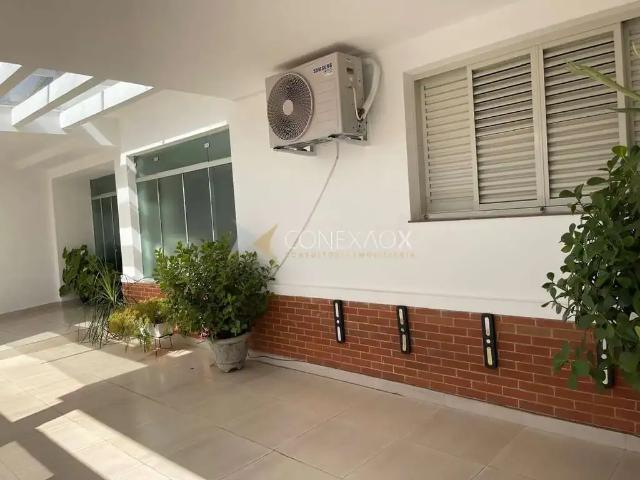 Casa / Sobrado para Venda em Amparo/SP Centro 4 Quartos