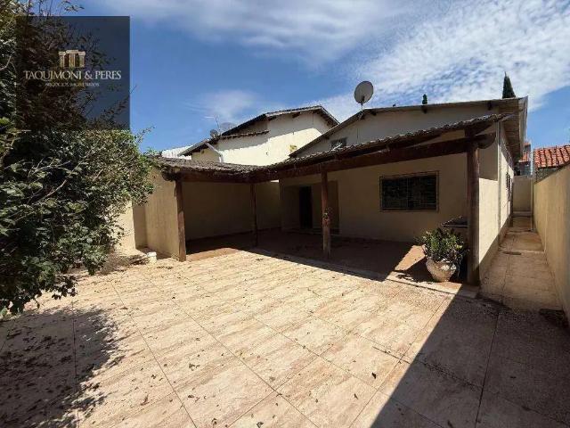 Casa / Sobrado para Venda em Anápolis/GO Jardim Ana Paula 3 Quartos
