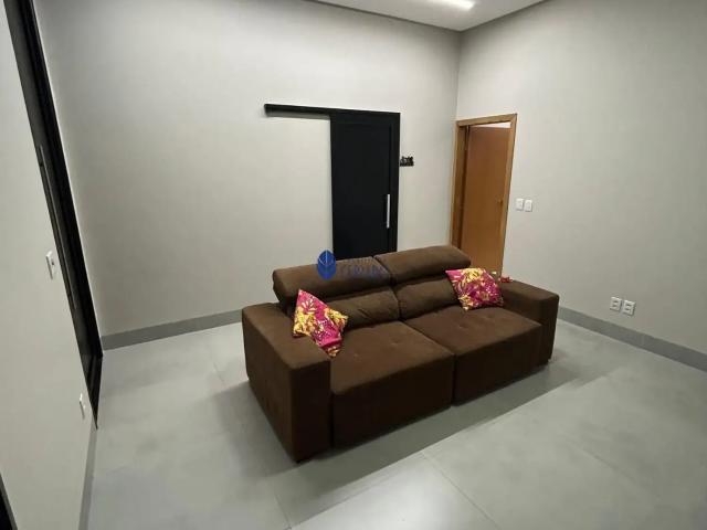 Casa / Sobrado para Venda em Anápolis/GO Residencial Cerejeiras 4 Quartos