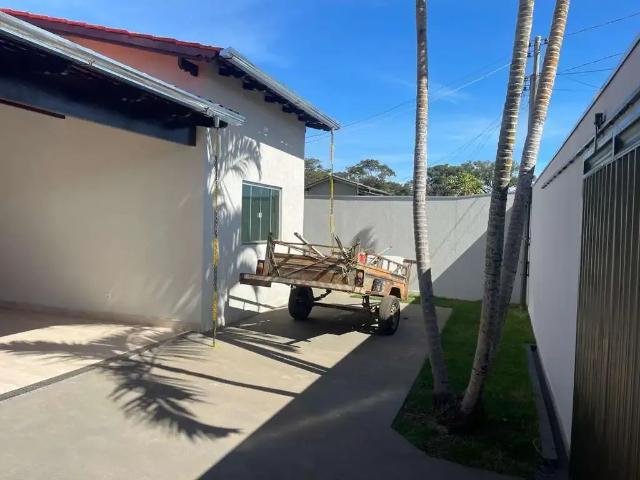 Casa / Sobrado para Venda em Anápolis/GO Residencial Itatiaia 4 Quartos