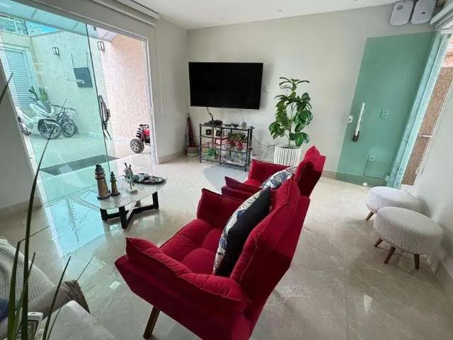 Casa / Sobrado para Venda em Anchieta/ES Iriri 4 Quartos