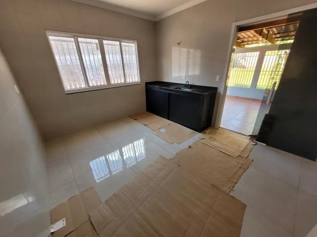 Casa / Sobrado para Venda em Ângulo/PR Centro 3 Quartos