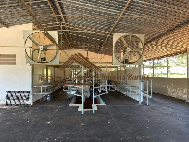 Casa / Sobrado para Venda em Angatuba/SP Área Rural de Angatuba